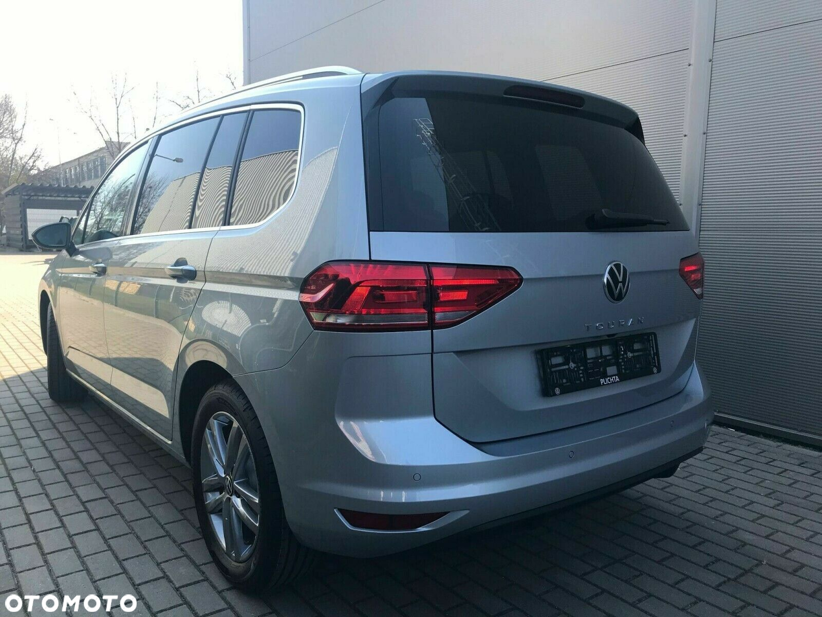 Volkswagen Touran - 5