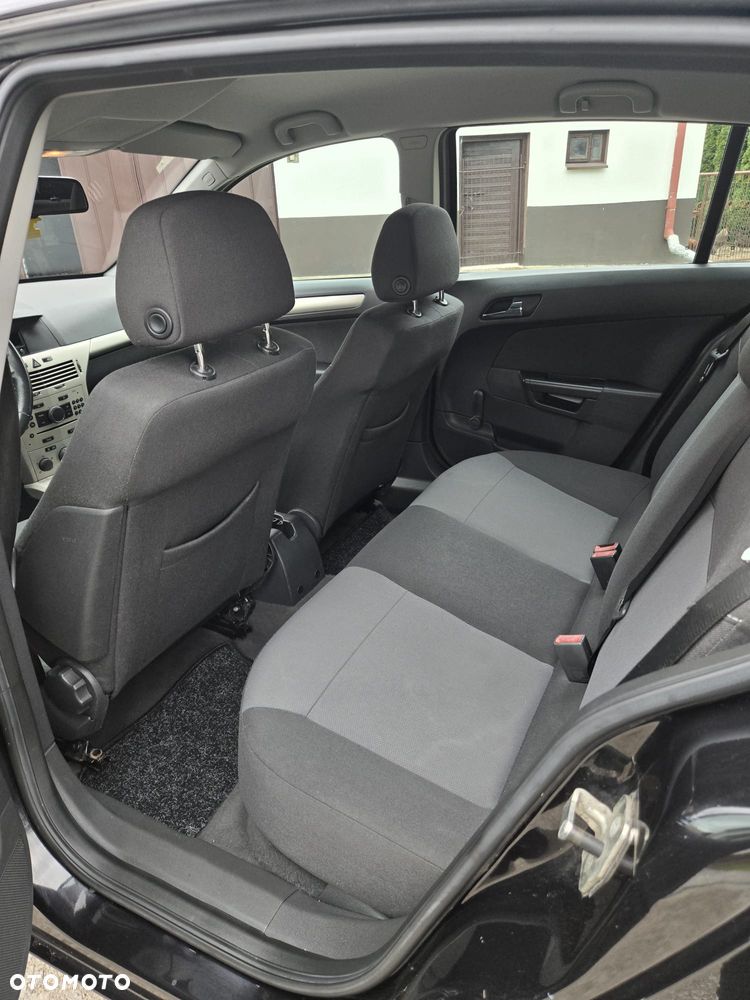 Opel Astra - 30