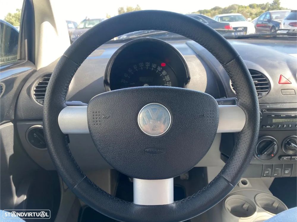 VW New Beetle Cabriolet 1.9 TDi - 9