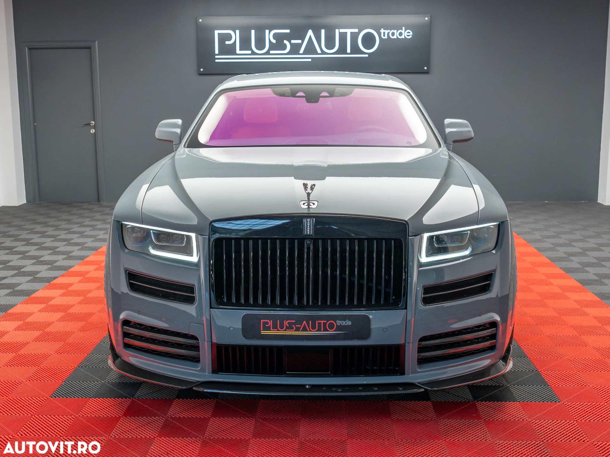 Rolls-Royce Ghost Standard - 2