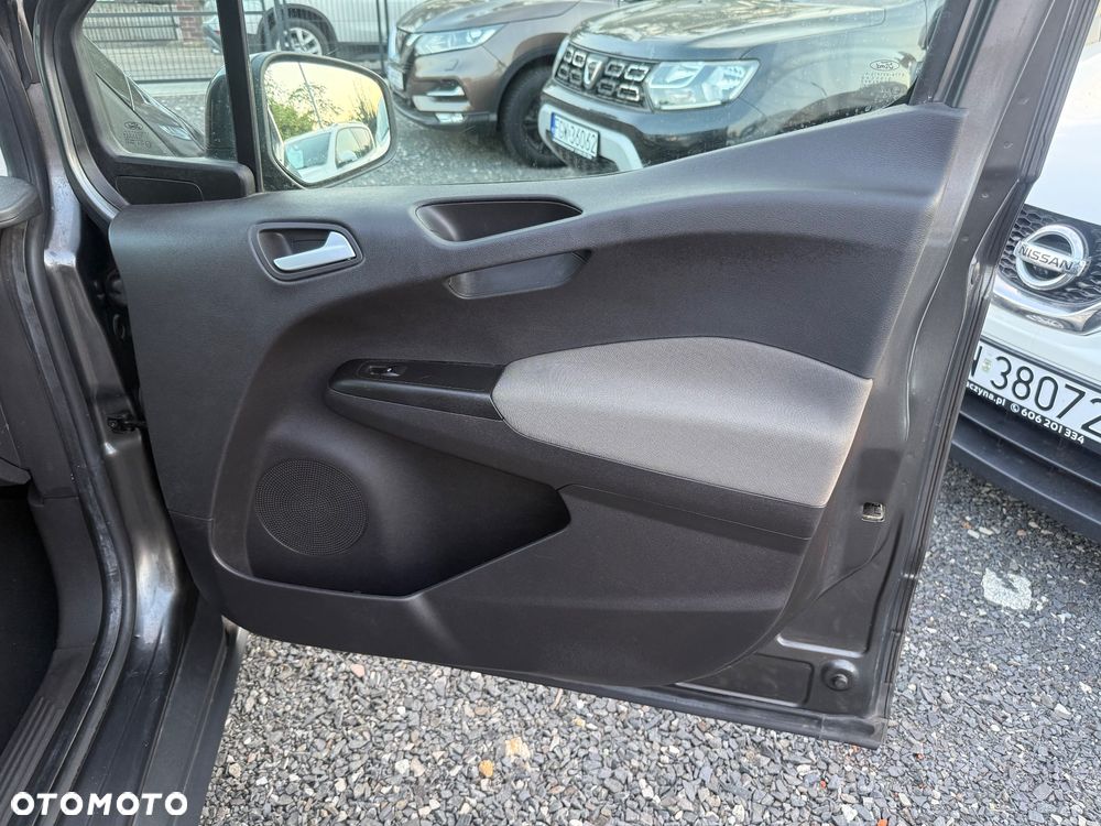 Ford Tourneo Courier 1.0 EcoBoost Titanium - 12