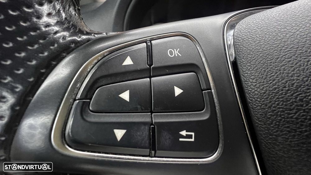 Mercedes-Benz Vito Extra-Longa Aut. SHUTTLE - 39