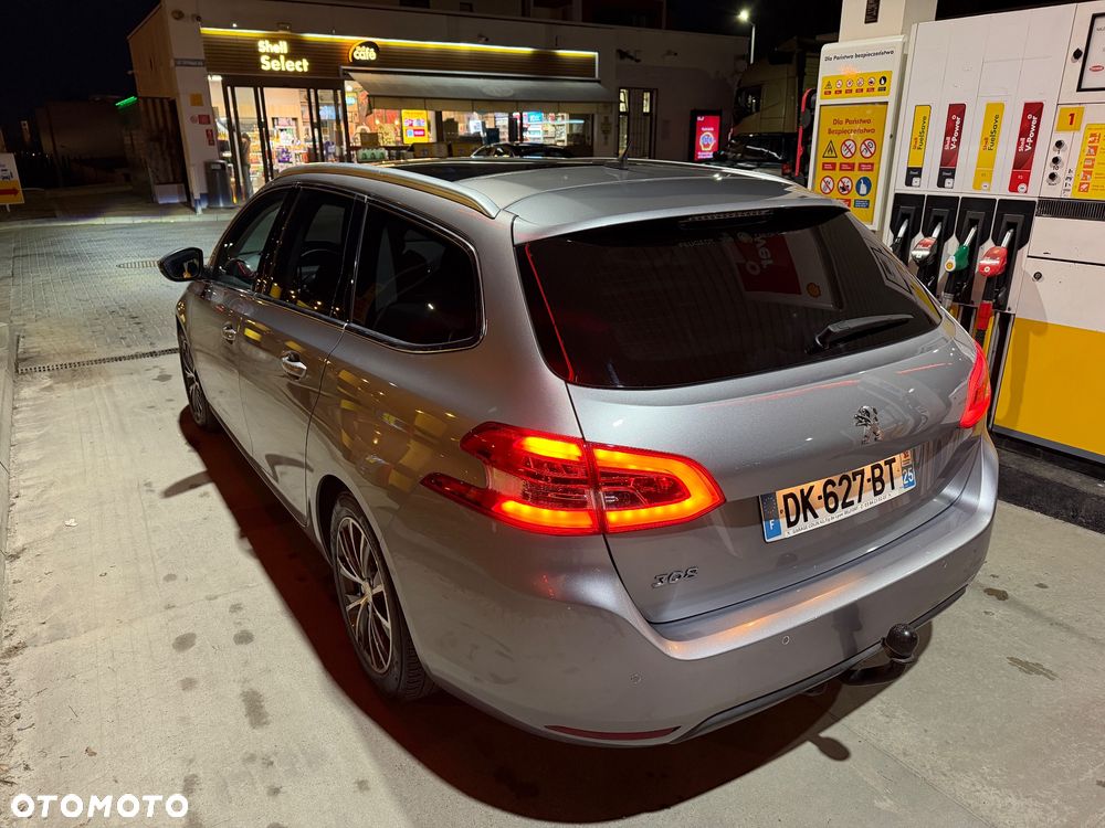 Peugeot 308 PureTech 130 GPF Stop & Start Allure Business-Paket - 10