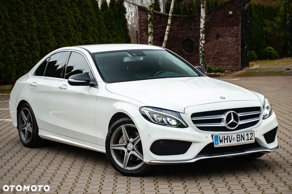 Mercedes-Benz Klasa C 200 7G-TRONIC AMG Line - 33