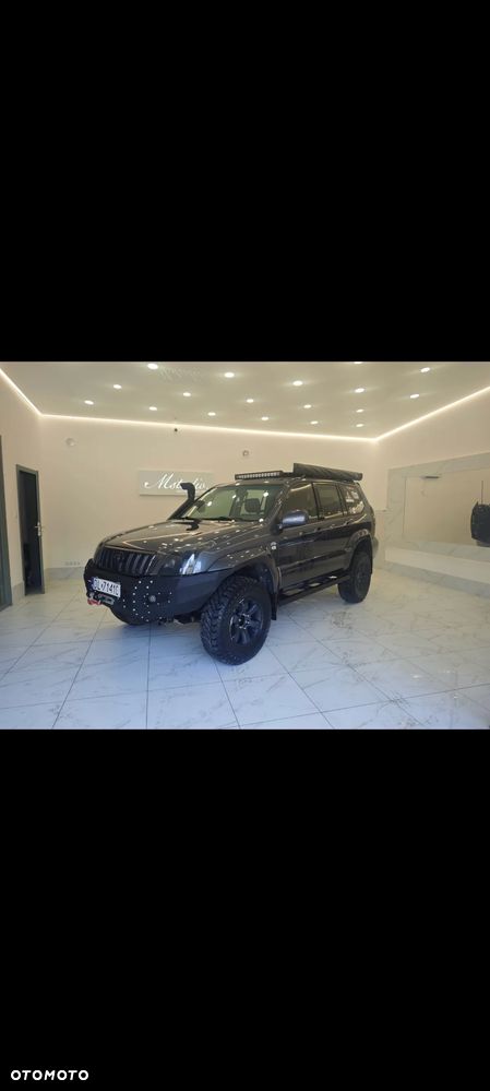 Toyota Land Cruiser - 10