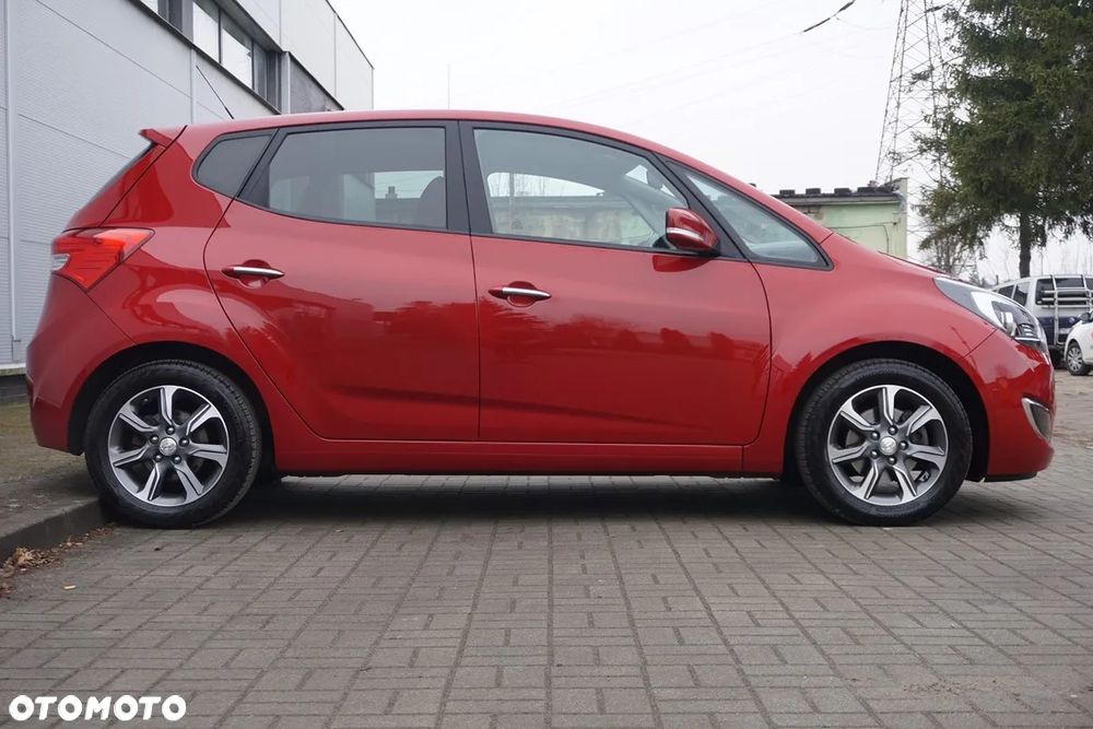 Hyundai ix20 1.4 Premium blue - 12