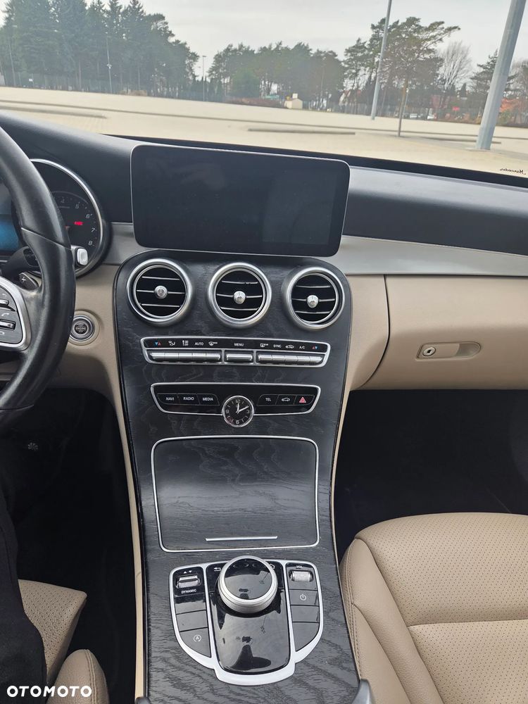 Mercedes-Benz Klasa C 300 9G-TRONIC Avantgarde - 9