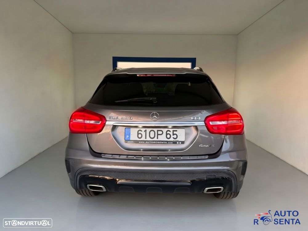 Mercedes-Benz GLA 220 CDi AMG Line 4-Matic - 6