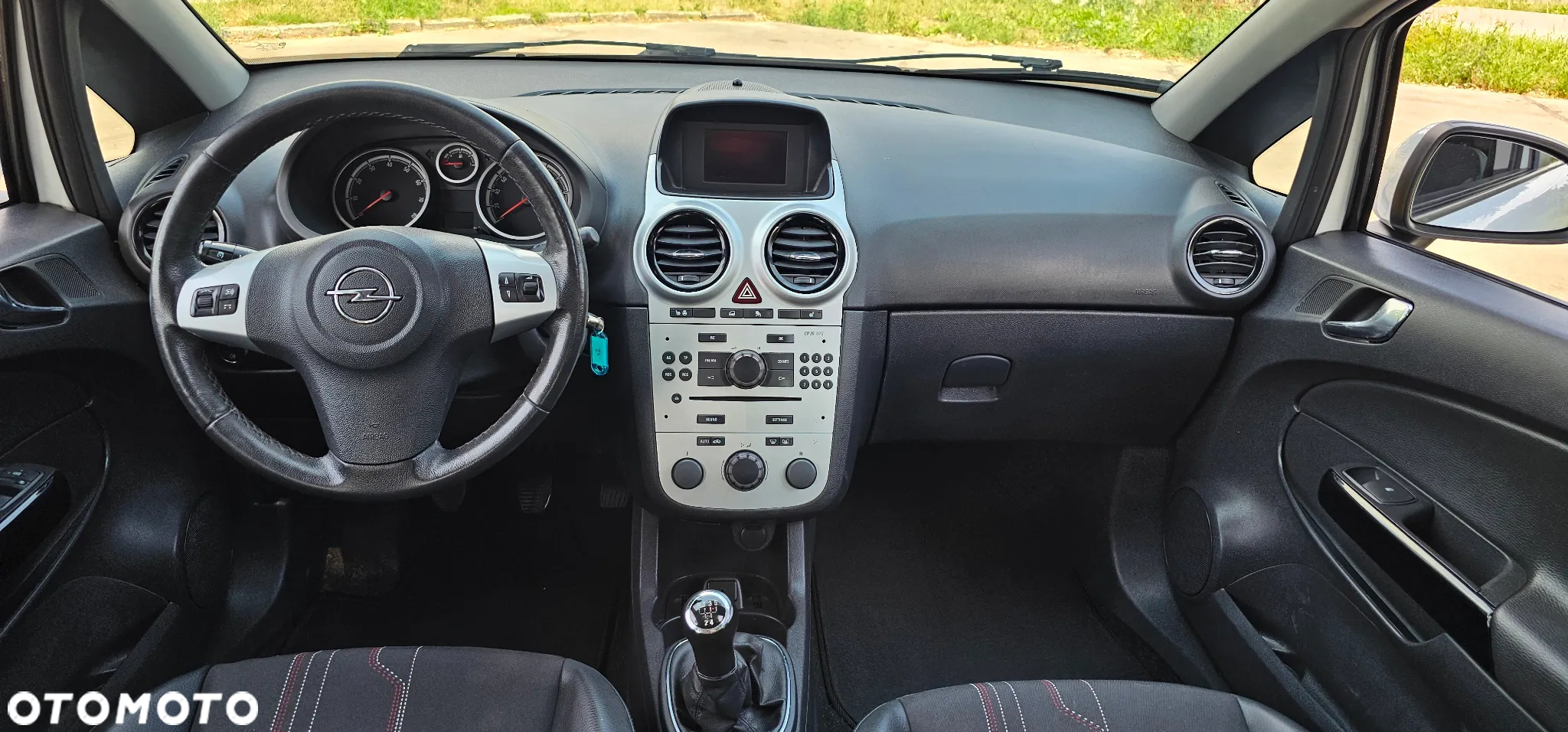 Opel Corsa 1.4 16V 150 Jahre - 25