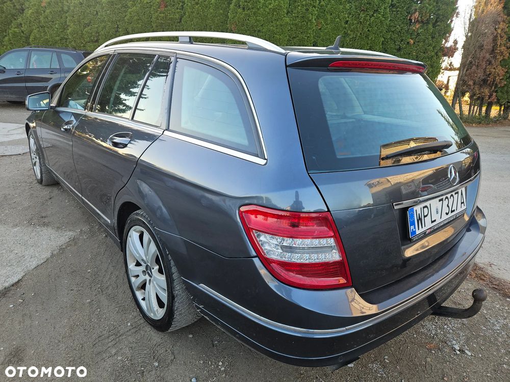 Mercedes-Benz Klasa C 200 CDI BlueEff Avantgarde - 23