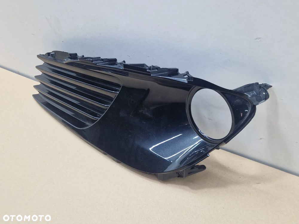 TOYOTA AURIS II E18 15-18 LIFT KRATKA RAMKA HALOGENU PRAWA PRAWY PRZÓD 81481-02580 - 2