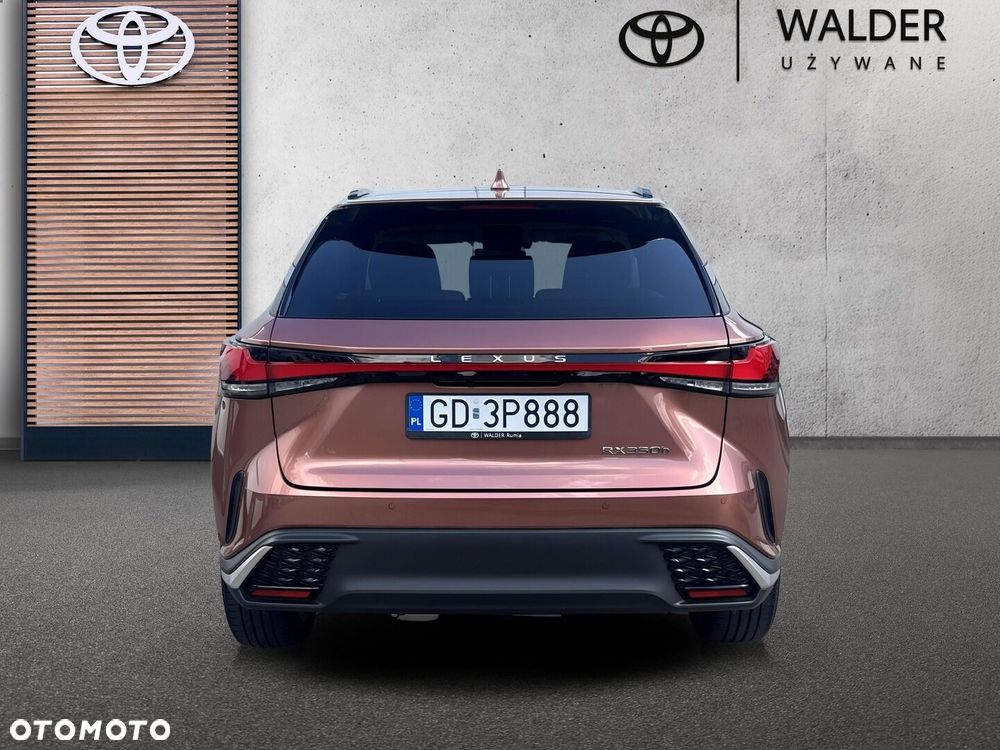 Lexus RX - 4