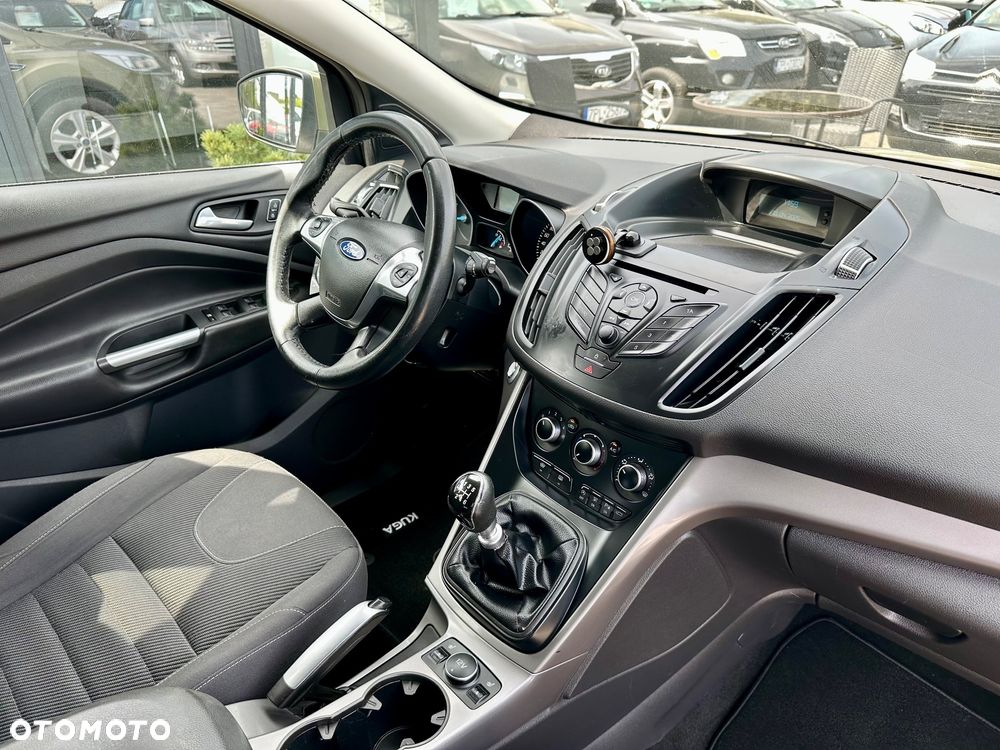 Ford Kuga 1.6 EcoBoost 2x4 Trend - 18