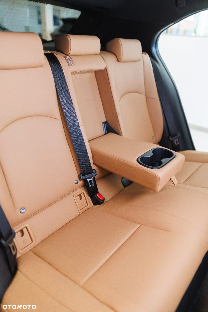 Lexus UX - 20