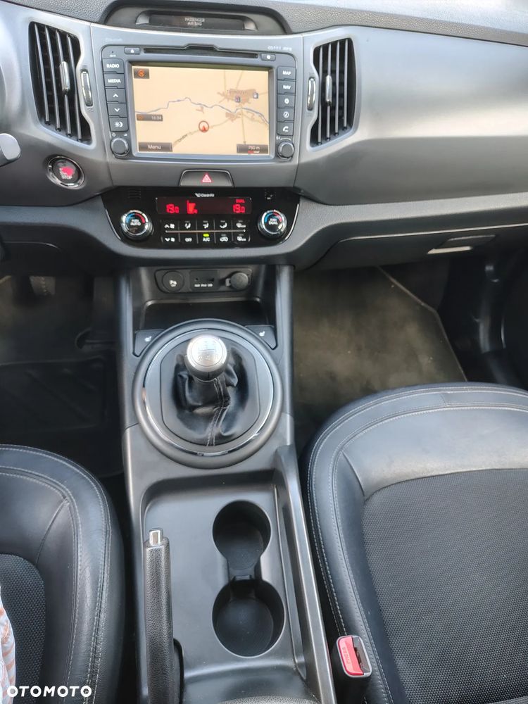 Kia Sportage 2.0 CVVT 2WD Spirit - 27