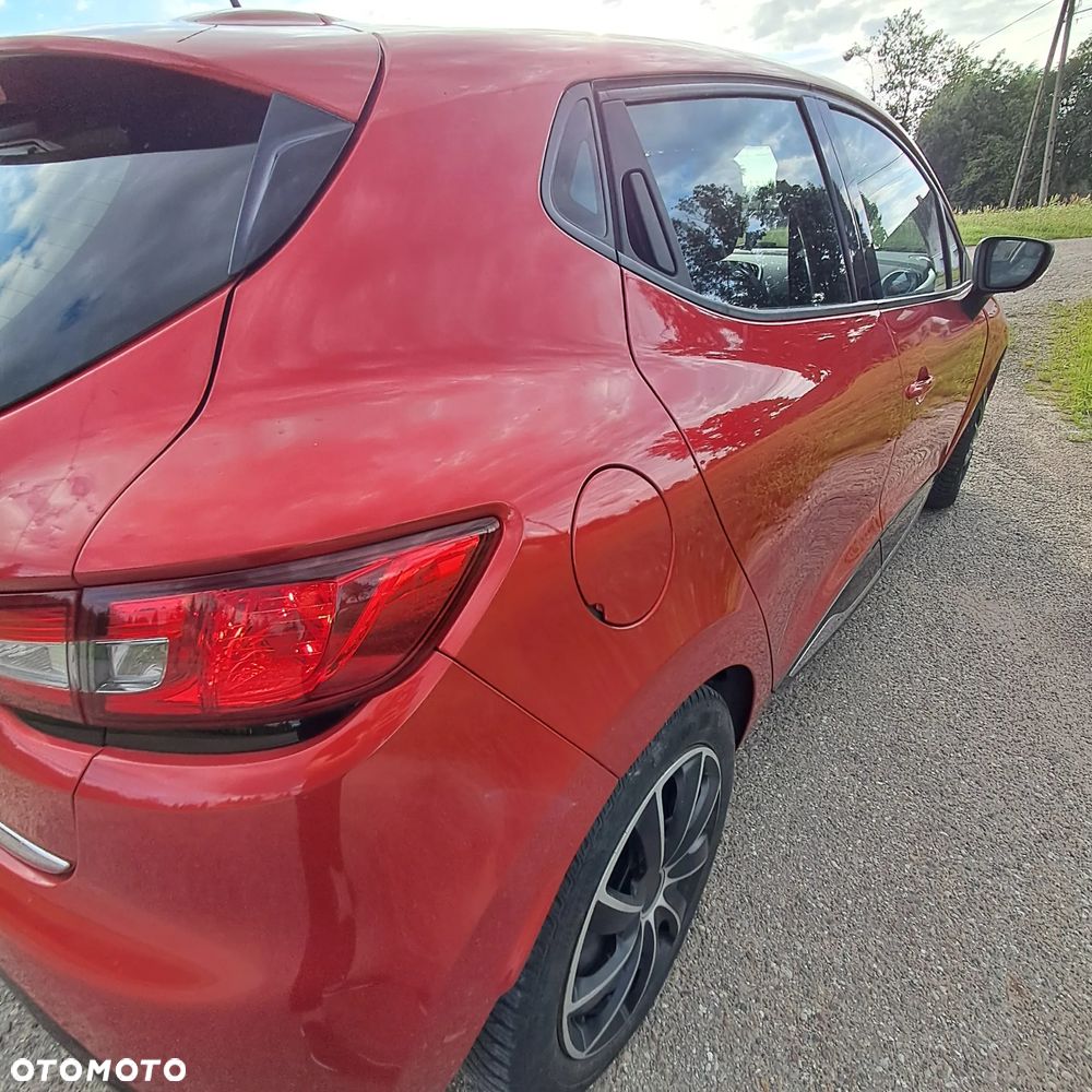 Renault Clio - 9