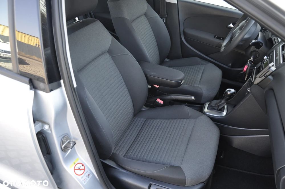 Volkswagen Polo 1.6 TDI DSG MATCH - 15