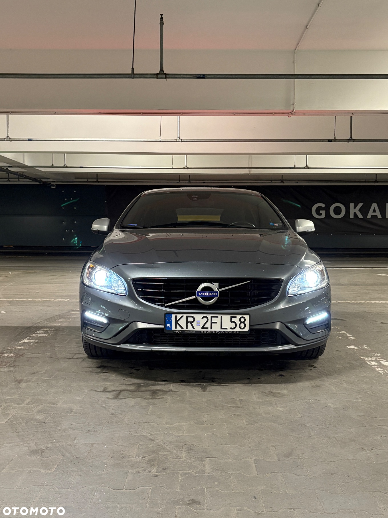 Volvo V60 D3 Drive-E R-Design Momentum - 2