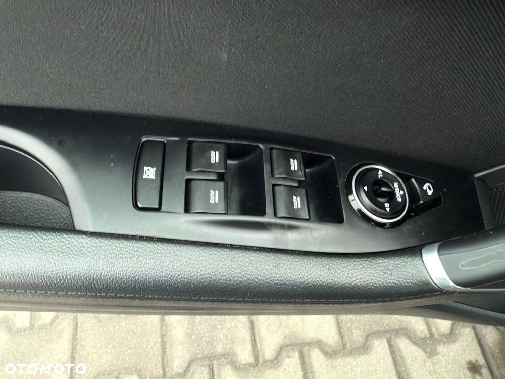 Hyundai i40 Kombi blue 1.7 CRDi Premium - 15