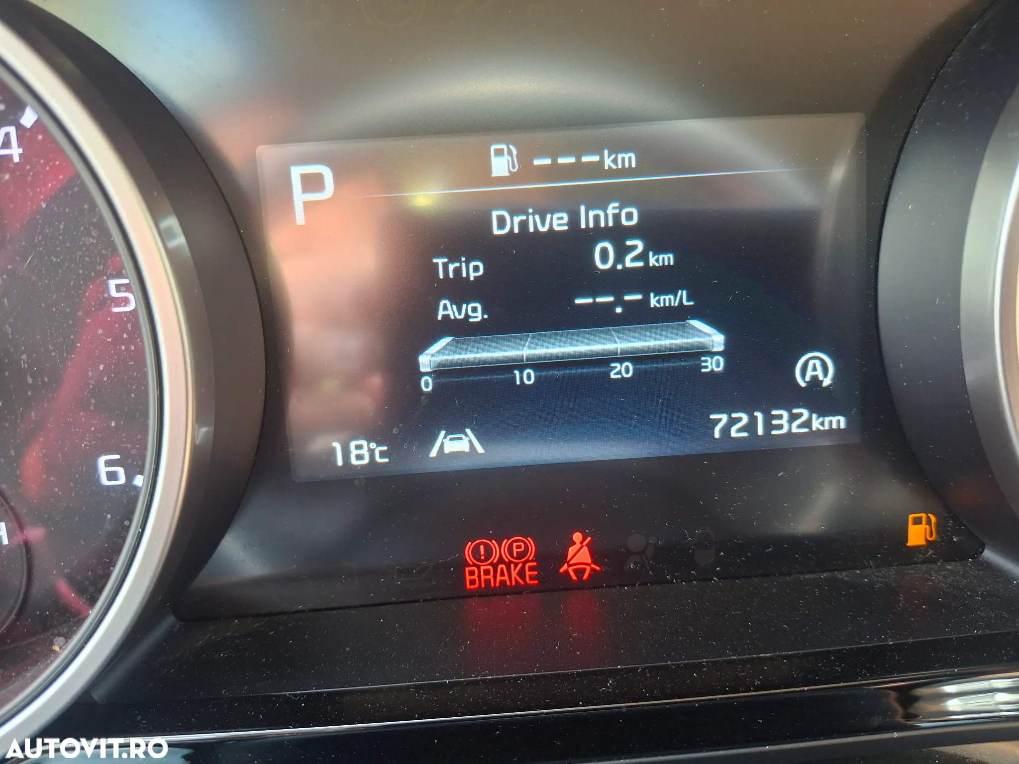 Kia Carnival - 23