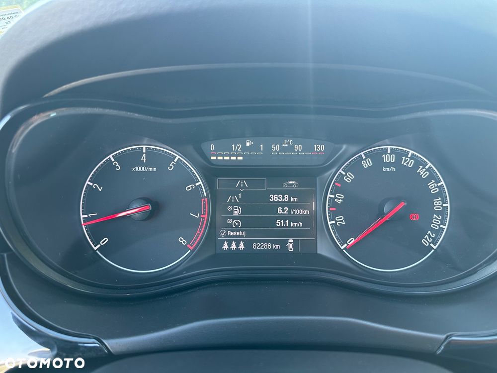 Opel Corsa 1.4 16V 150 Jahre - 8