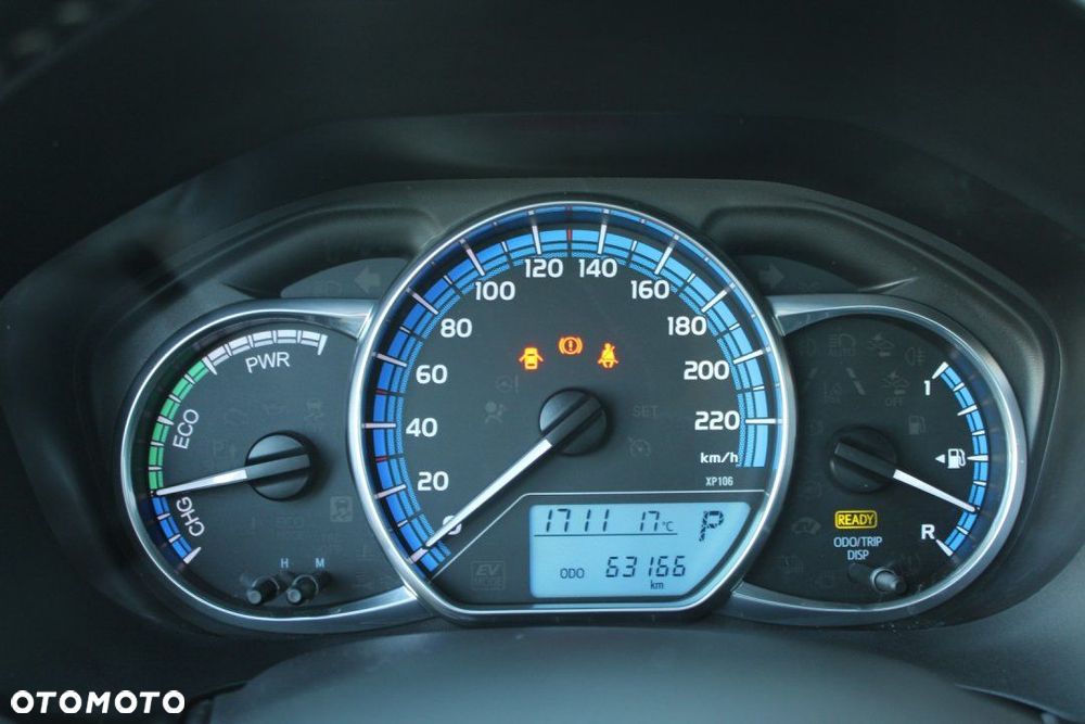 Toyota Yaris - 30