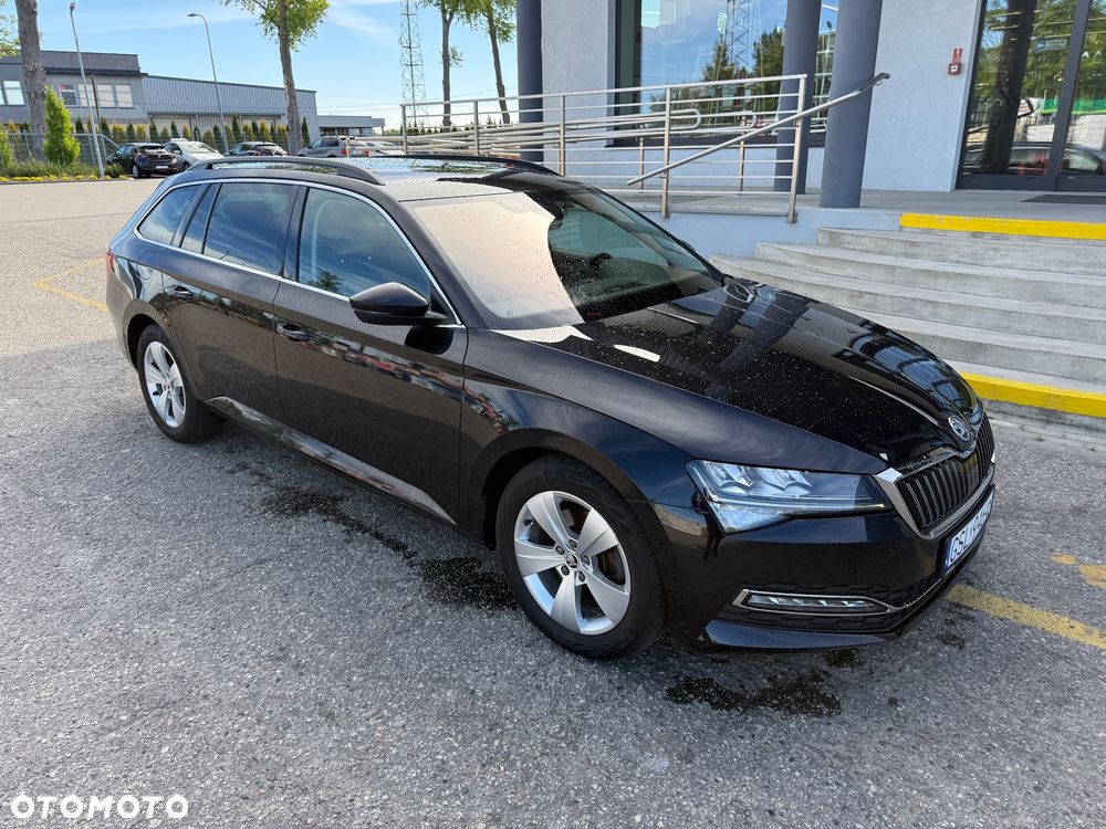 Skoda Superb 2019 photo 2