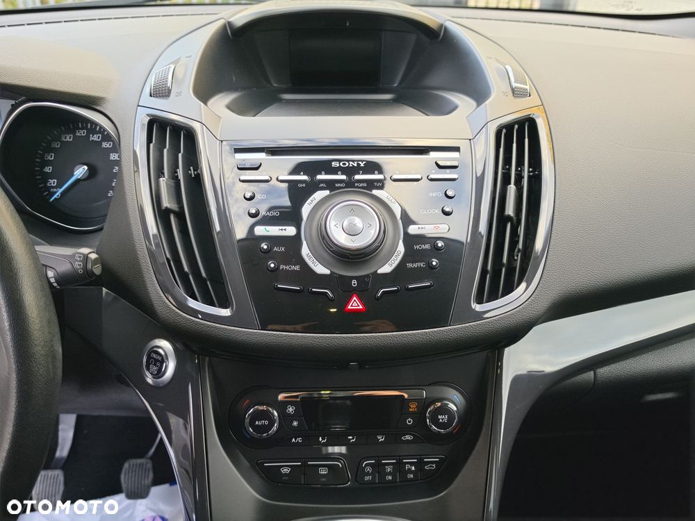 Ford Kuga - 36