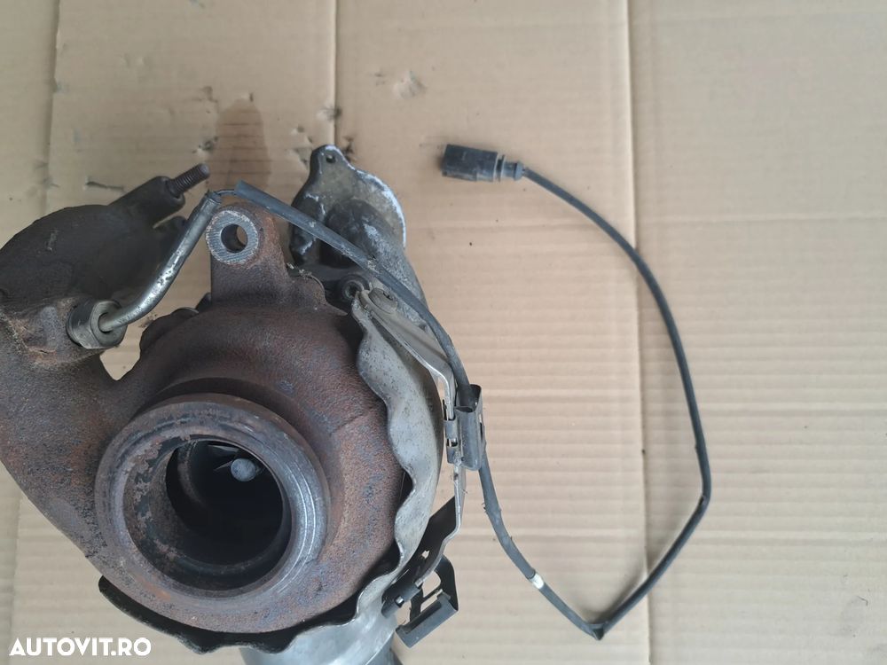 Turbina turbo turbosuflanta cu galerie evacuare Originala VW Passat B6, Golf 6, Scirocco, Tiguan 5n, EOS, Golf 5, 6, Jetta 3, Yeti 5L - 8