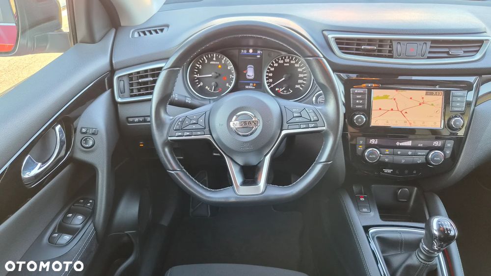 Nissan Qashqai 1.3 DIG-T N-WAY - 10