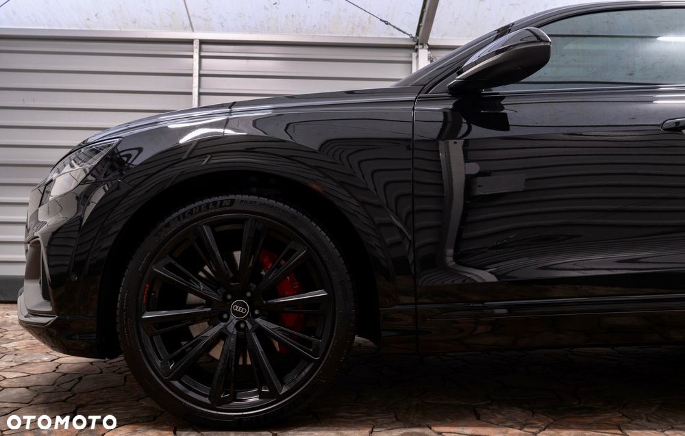 Audi SQ8 - 9