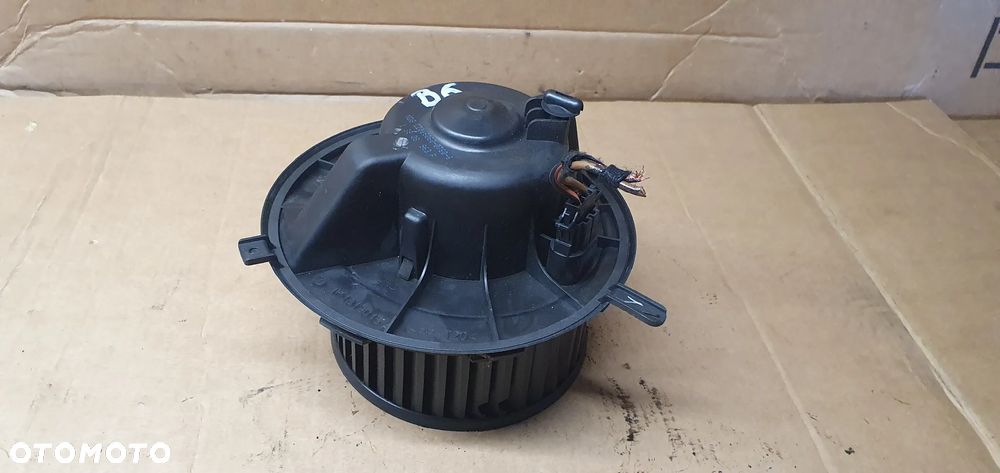 Wentylator silnik dmuchawy nagrzewnicy VW Passat B6 3C1820015G - 2