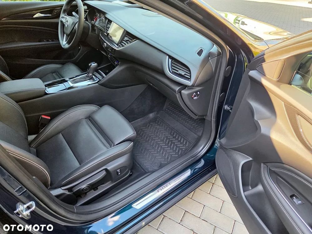 Opel Insignia - 38