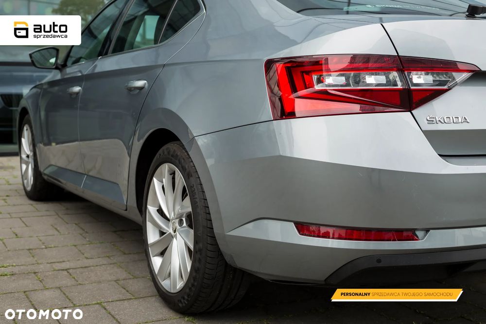 Skoda Superb 2.0 TDI Style DSG - 21