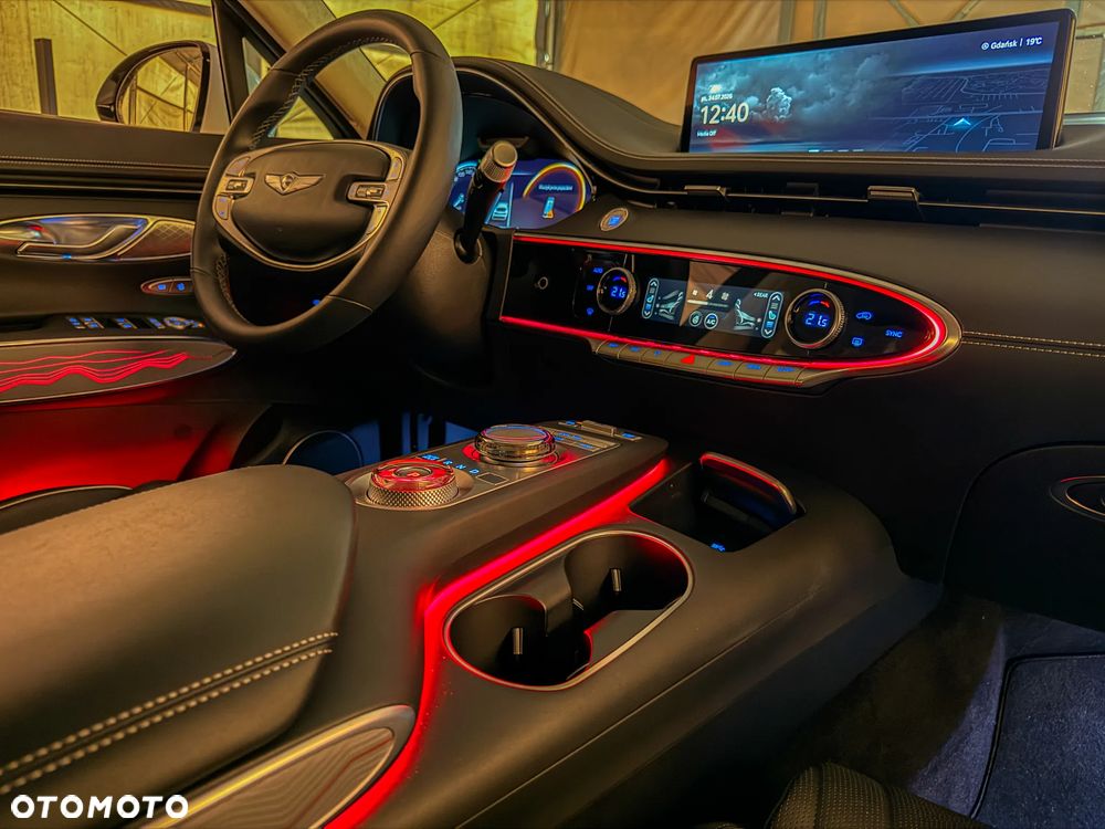 Genesis GV70 2.5T AWD AT8 Luxury Line - 6