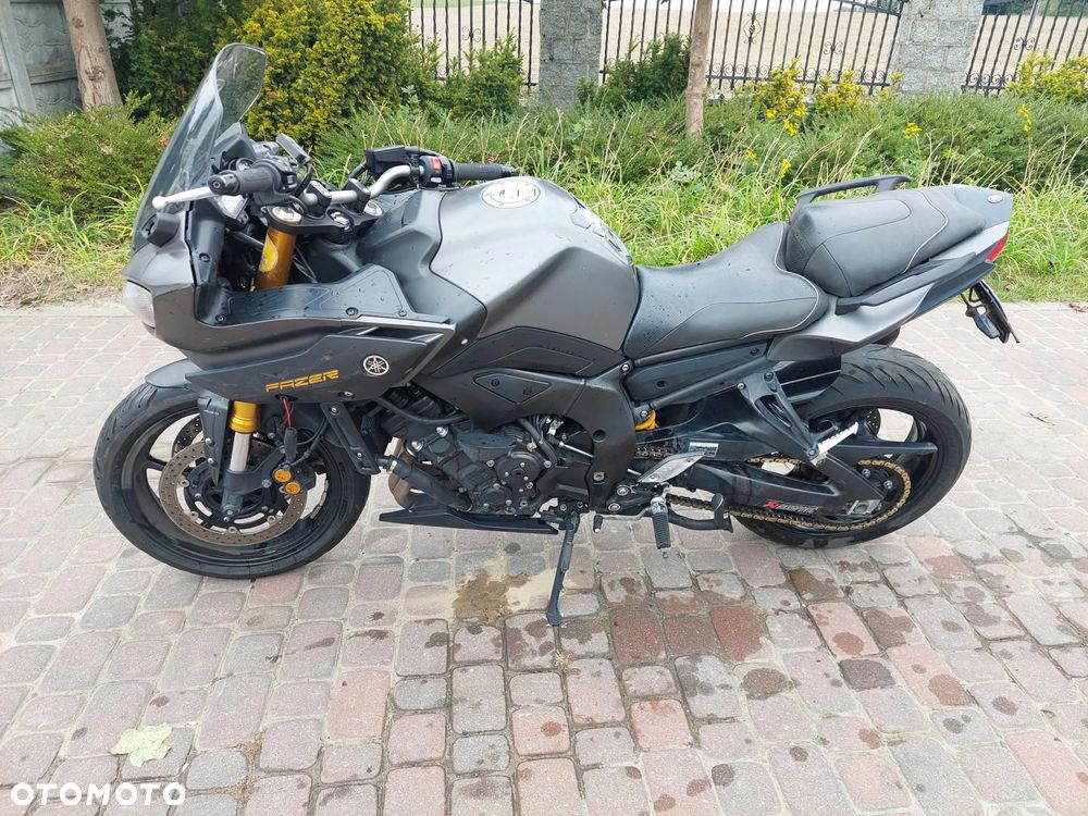 Yamaha FZ8 - 2