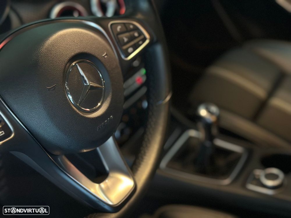 Mercedes-Benz A 180 d Fleet Pack Urban - 23