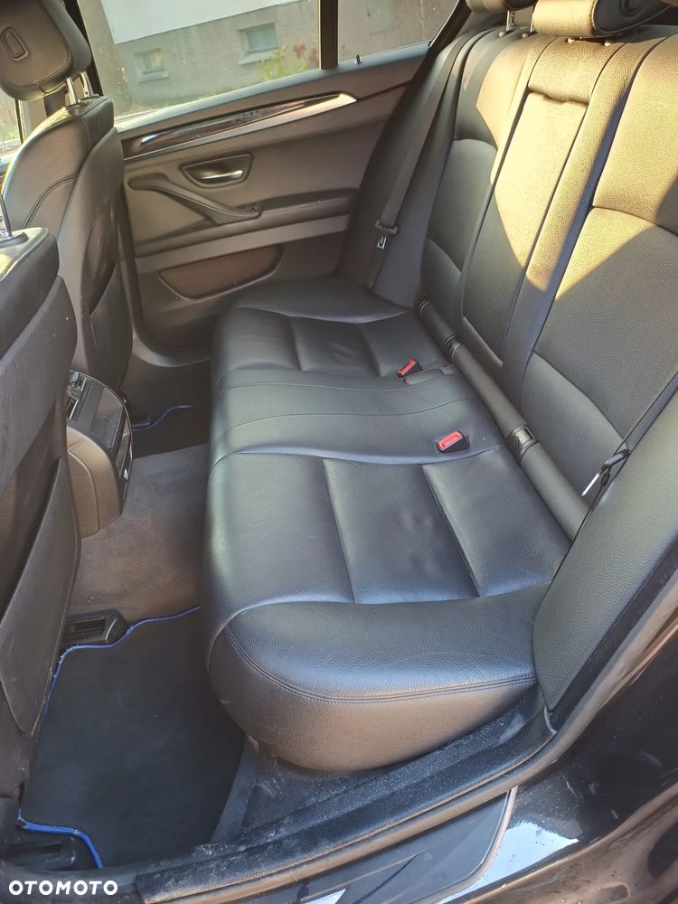 BMW Seria 5 518d - 12
