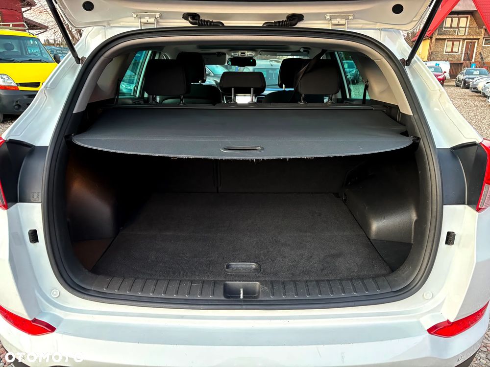 Hyundai Tucson 2.0 CRDI BlueDrive Comfort 2WD - 20