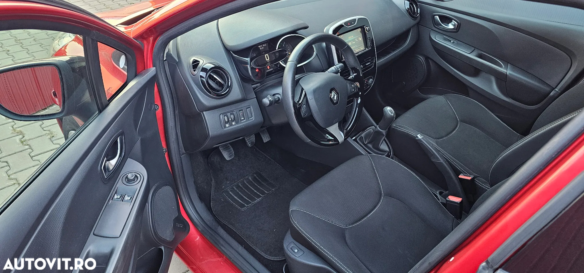 Renault Clio - 5