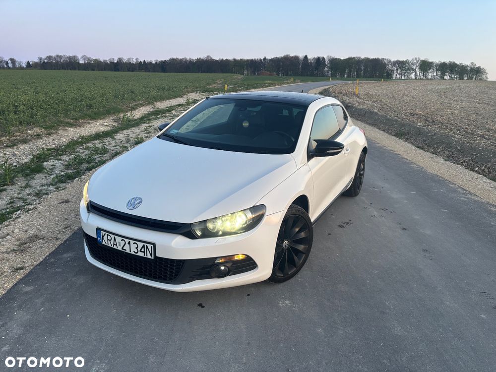 Volkswagen Scirocco 1.4 TSI DSG - 9