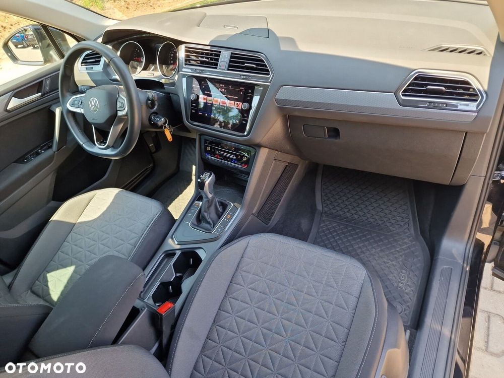 Volkswagen Tiguan - 29