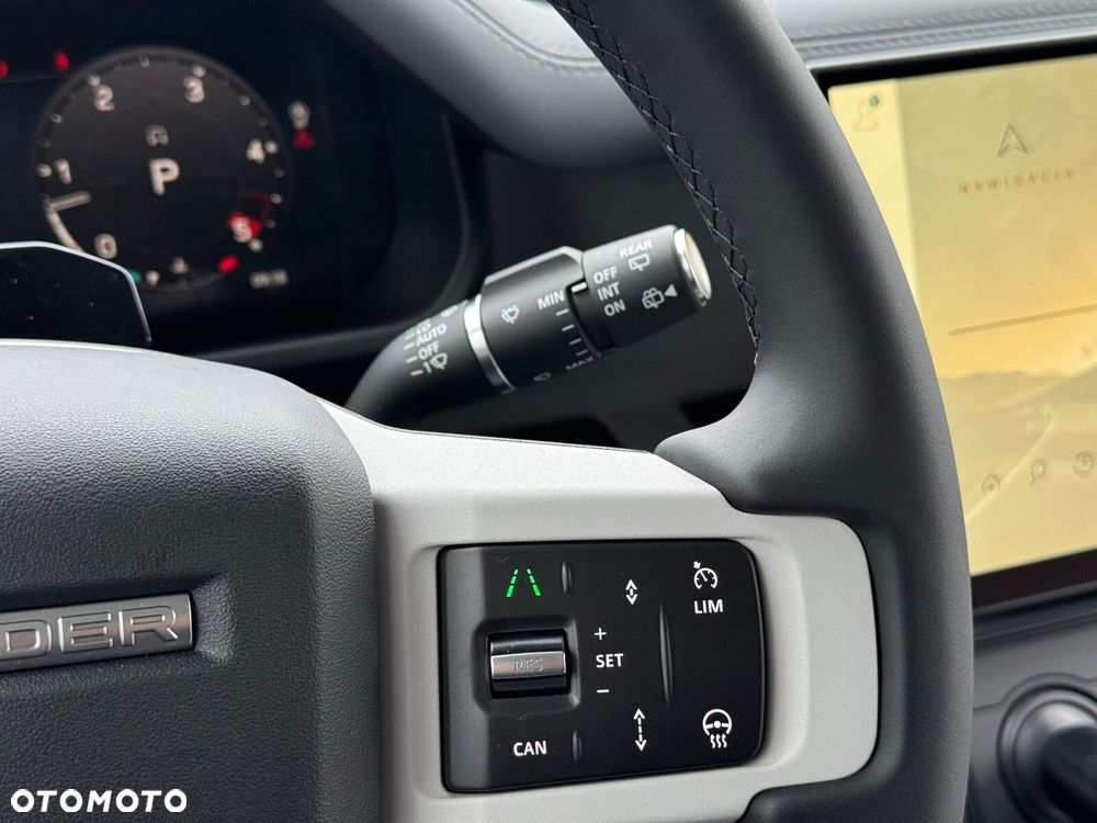 Land Rover Defender - 18