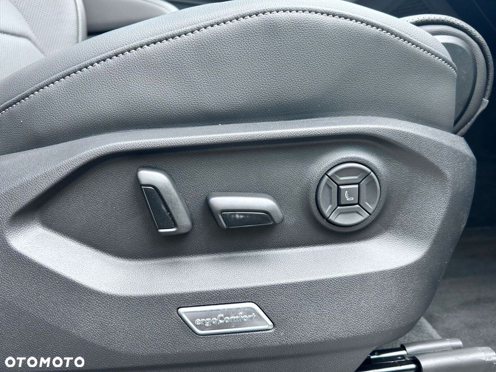Volkswagen Touareg - 14