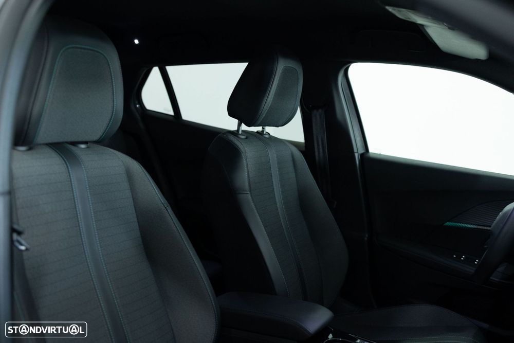 Peugeot 2008 1.2 PureTech Allure EAT8 - 16