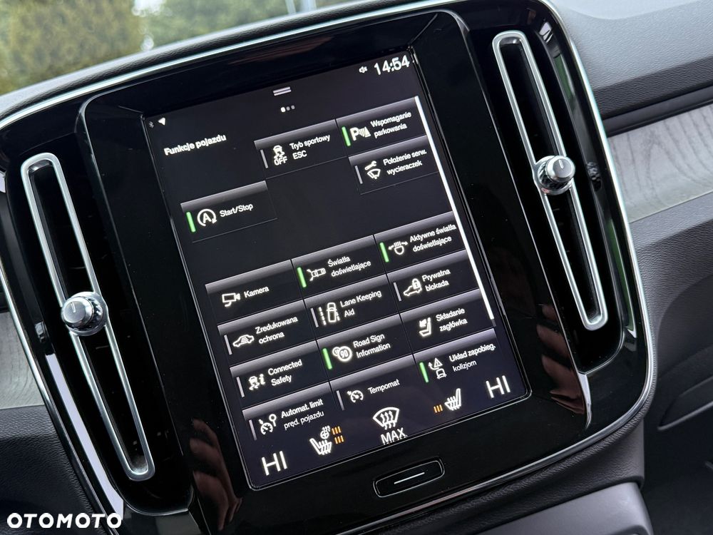 Volvo XC 40 D3 Momentum Pro - 25