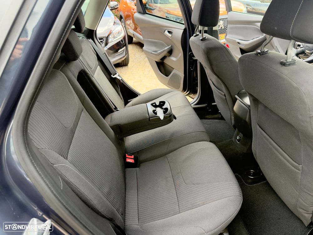 Ford Focus SW 1.6 TDCi Titanium - 42