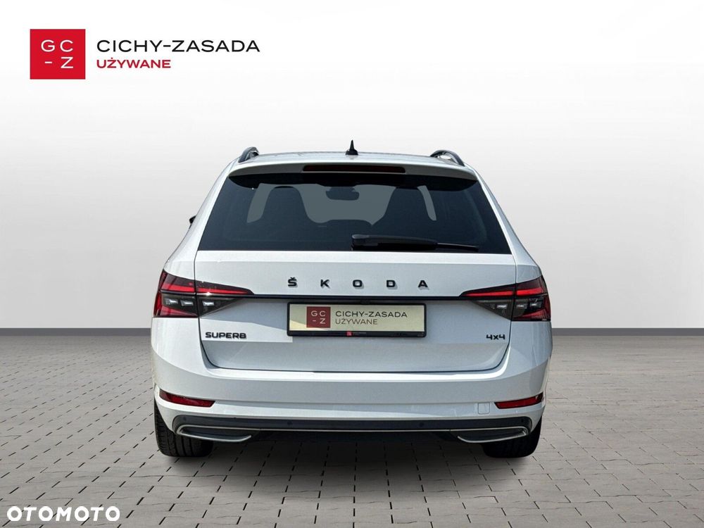 Skoda Superb 2.0 TDI SCR 4x4 Sportline DSG - 4