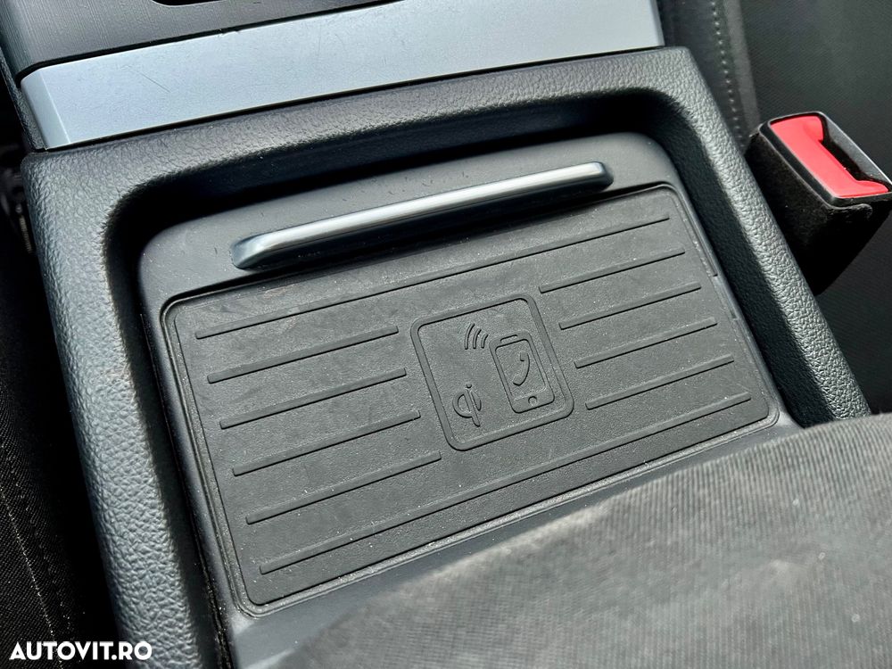 Audi Q5 2.0 40 TDI quattro S tronic Design - 15