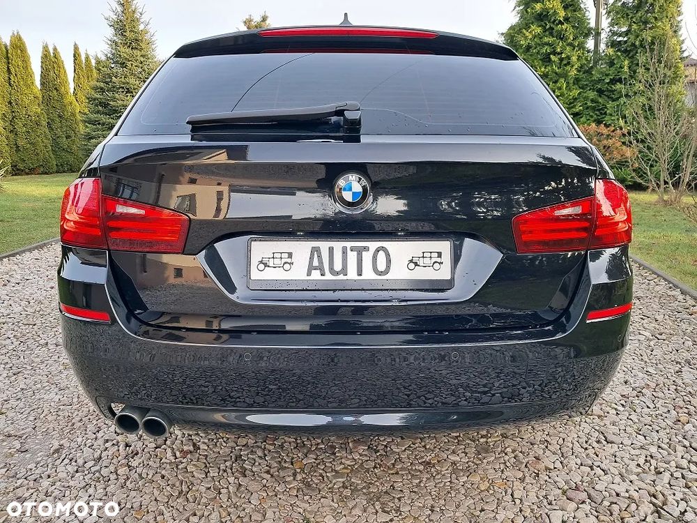 BMW Seria 5 525d xDrive Sport-Aut Modern Line - 12